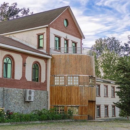 Chabiant Guesthouse Chateau Monolit Ikinci Yeniyol Exterior photo